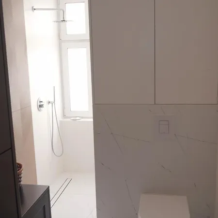 Dubois Old Town Apartment
